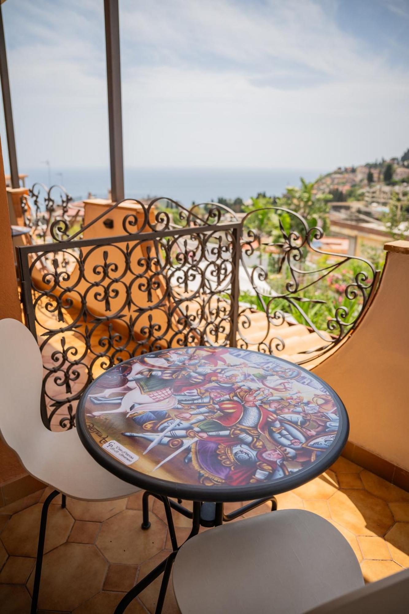 Bed and Breakfast Casa Pertosa Таормина Номер фото