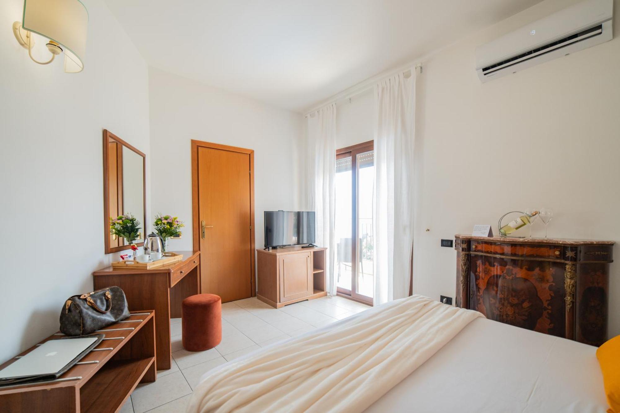 Bed and Breakfast Casa Pertosa Таормина Экстерьер фото
