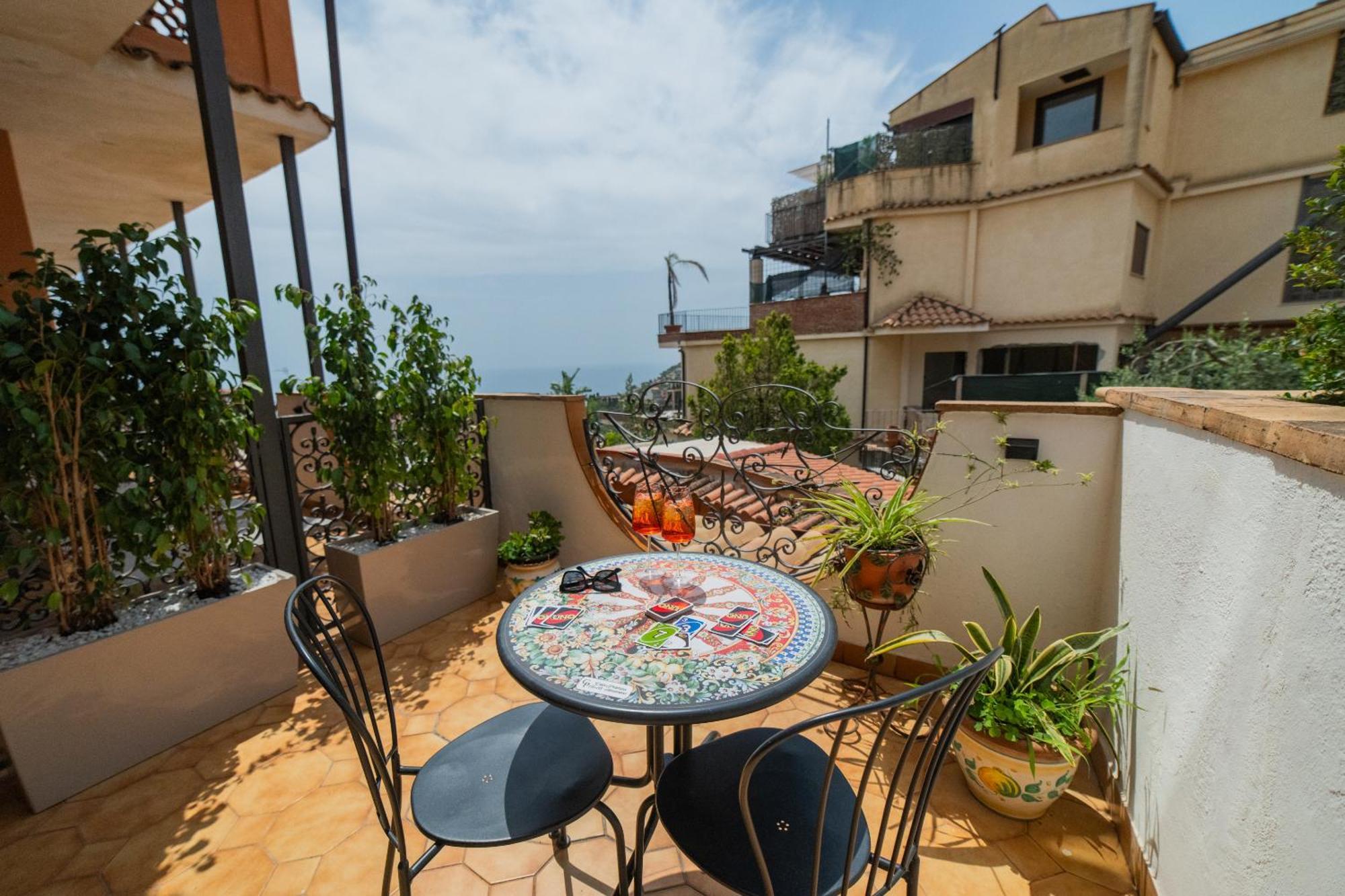 Bed and Breakfast Casa Pertosa Таормина Номер фото