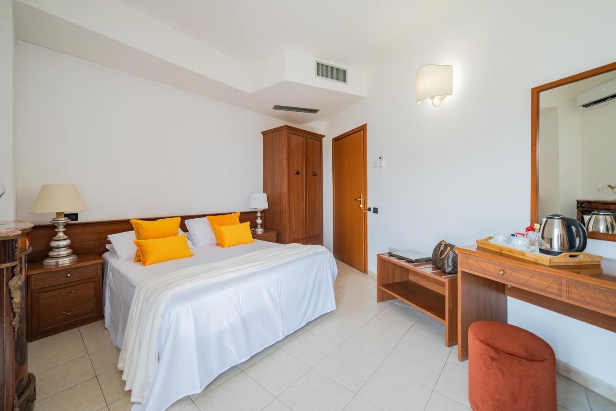 Bed and Breakfast Casa Pertosa Таормина Экстерьер фото