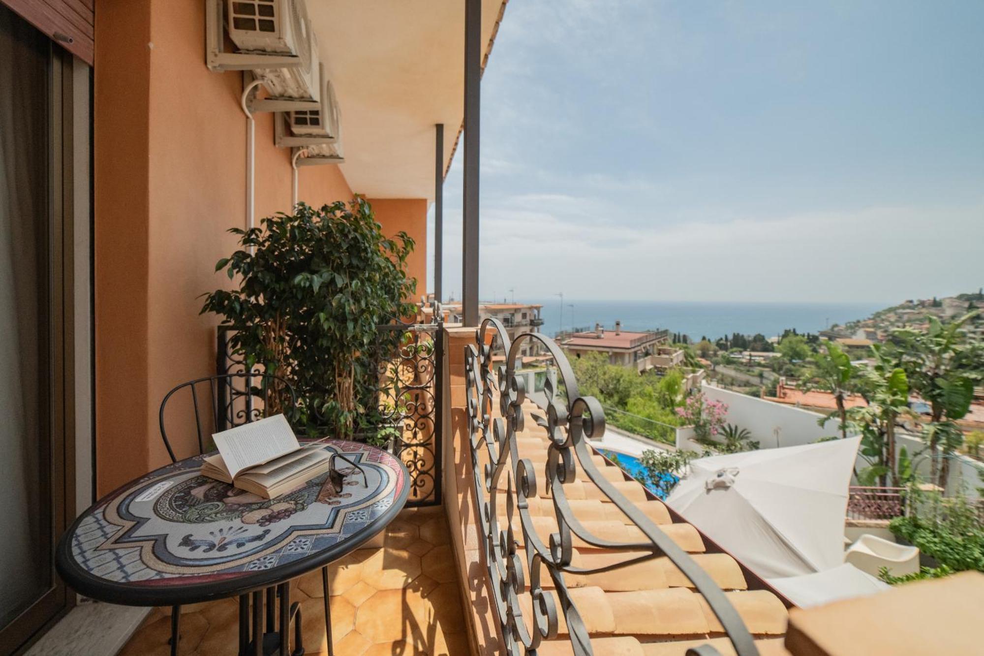 Bed and Breakfast Casa Pertosa Таормина Экстерьер фото